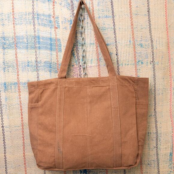 Upcycled carhartt tote bag - Picture 5 of 7